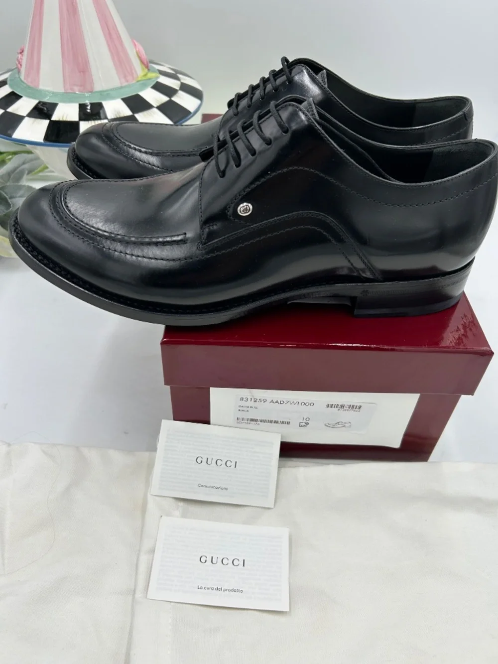 Men’s Gucci Derby Shoes. Size 10/fits 11 US.  Made in Italy.